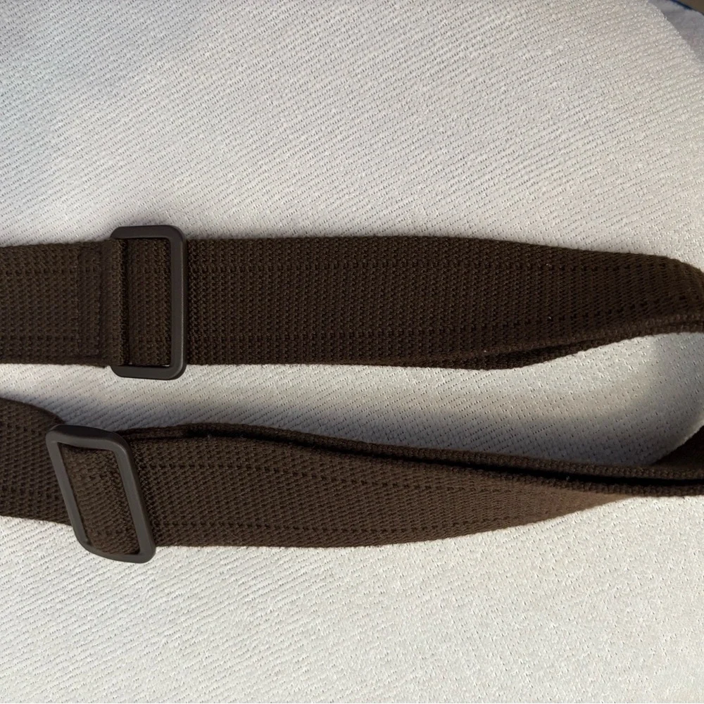 Excellent condition authentic strap. - Picture 8 of 9